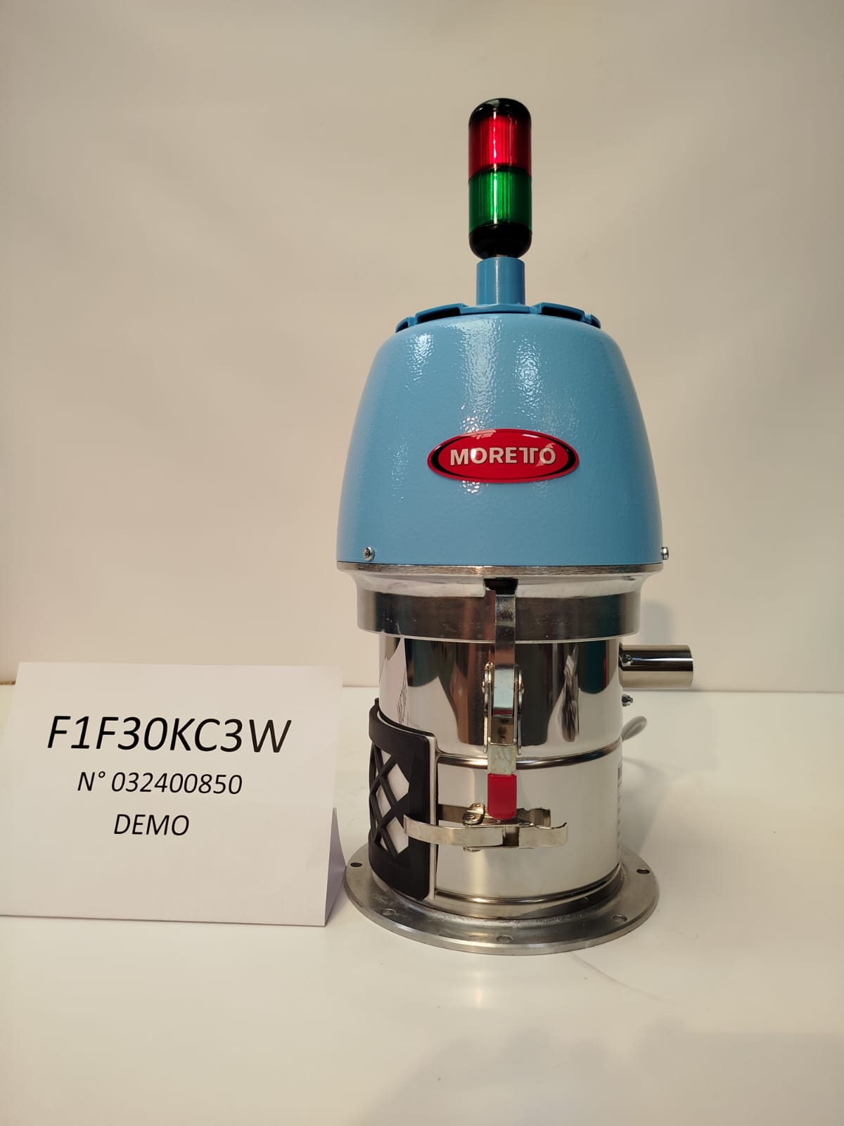 CHARGEUR MORETTO KASKO COMPACT F1F30KC3W