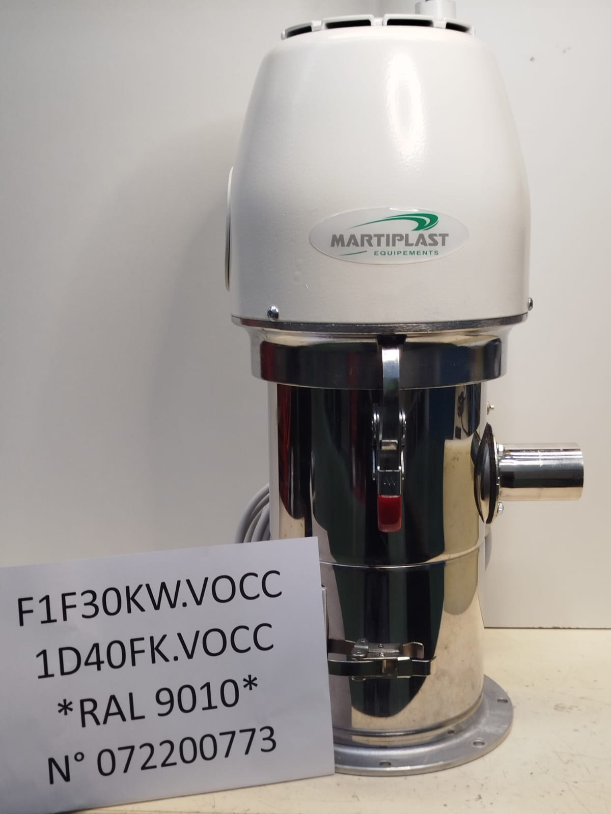 CHARGEUR MORETTO KASKO F1F30KW.VOCC