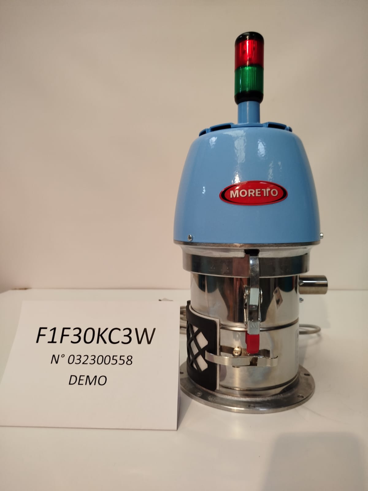 CHARGEUR MORETTO KASKO COMPACT F1F30KC3W