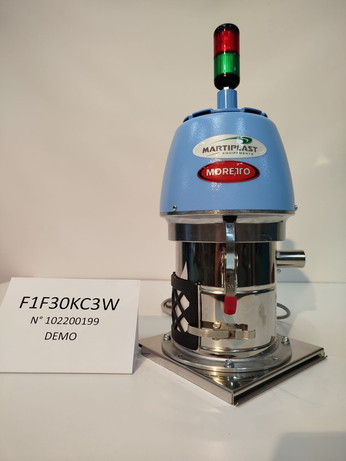 CHARGEUR MORETTO KASKO COMPACT F1F30KC3W